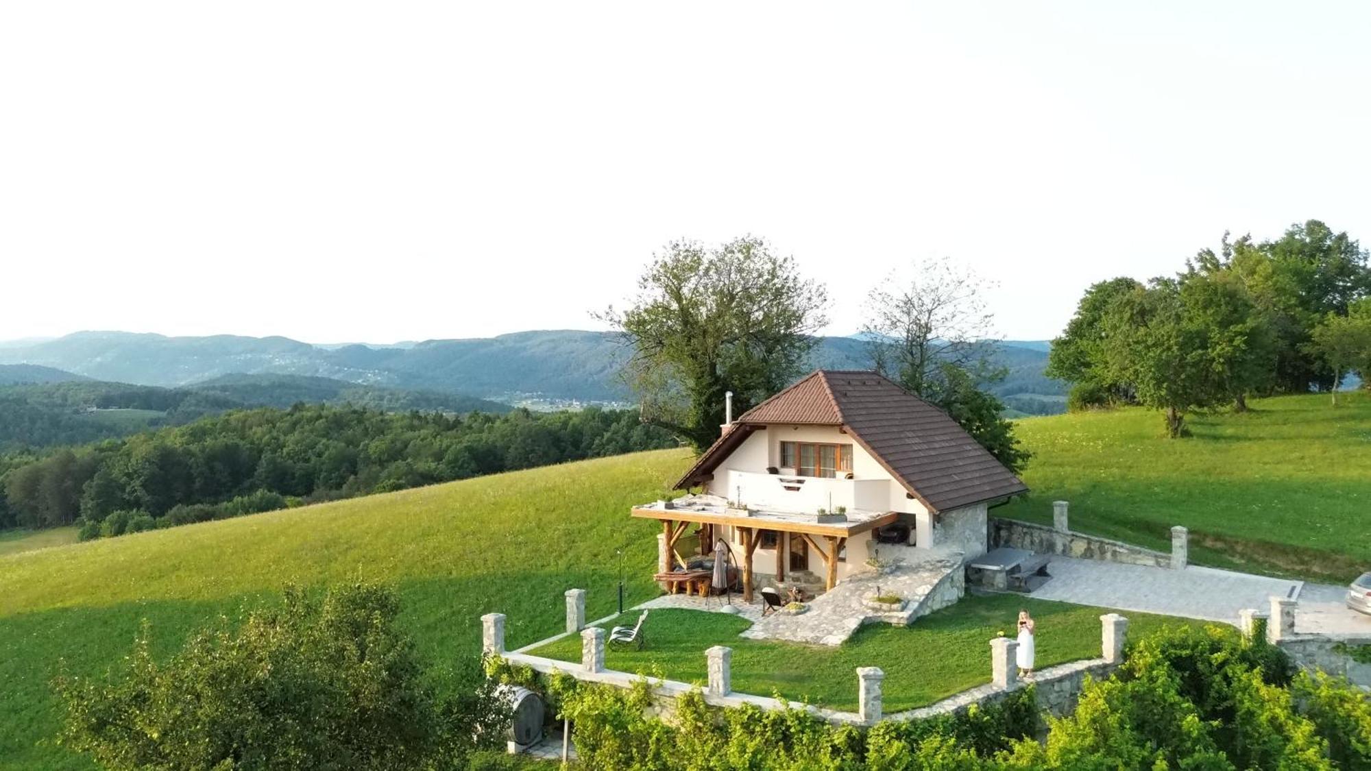 Zerko - Vineyard With Sauna And Jacuzzi Free Počitniška hiša Mirna